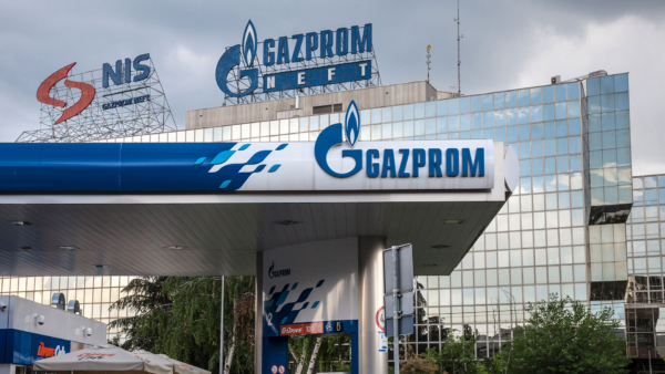 Russlands teilweise staatlicher Erdgaskonzern Gazprom – eine Säule seiner Wirtschaft – hat einen enormen Gewinnrückgang angekündigt.